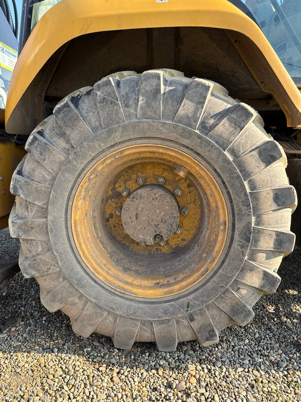 XCMG XC8* Экскаватор-погрузчик XC8-S2570  (Дизельный, 4,0 л, 100 л.с., АТ)