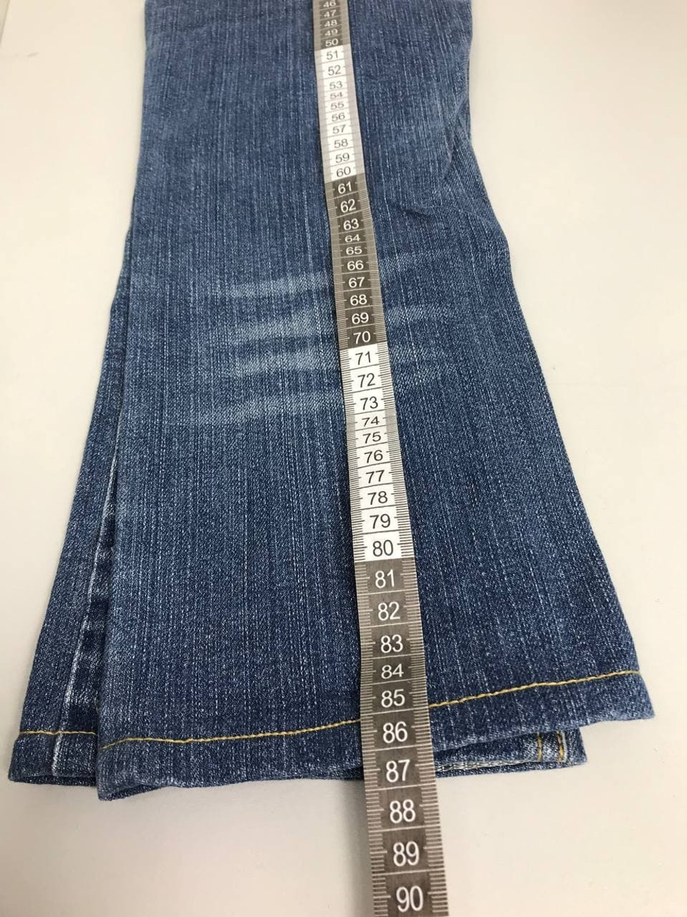 Джинсы с потертостями 46 размер