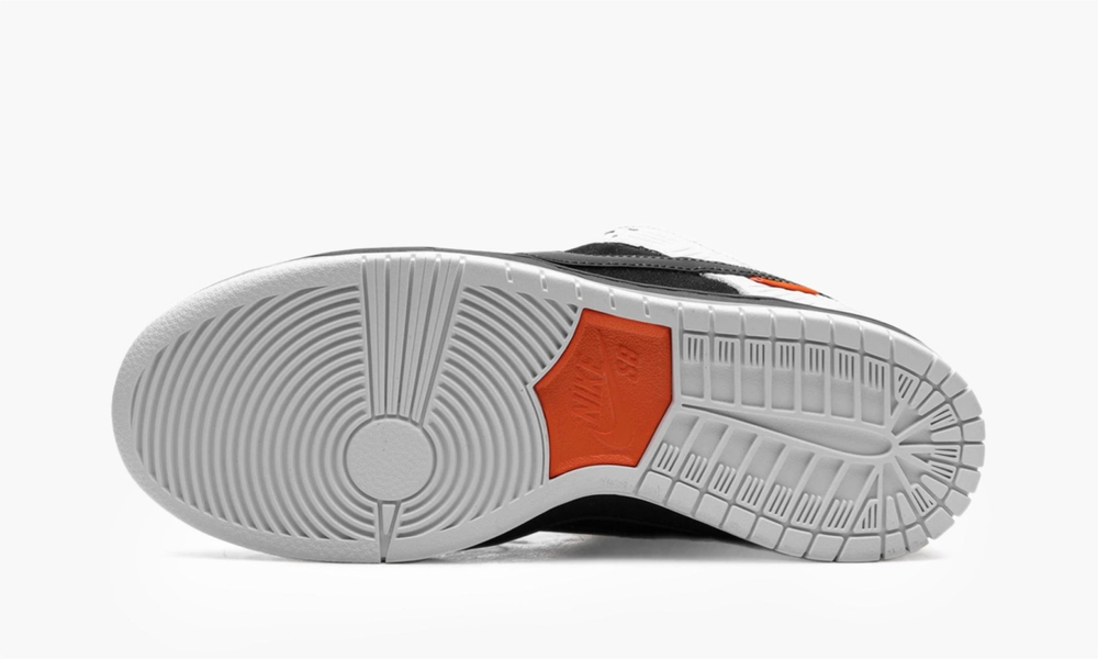 Dunk SB Low "TIGHTBOOTH"