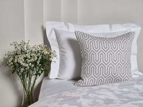 Постельное белье 2 спальное евро макси Сlaire&Caroll Lea белый жаккард