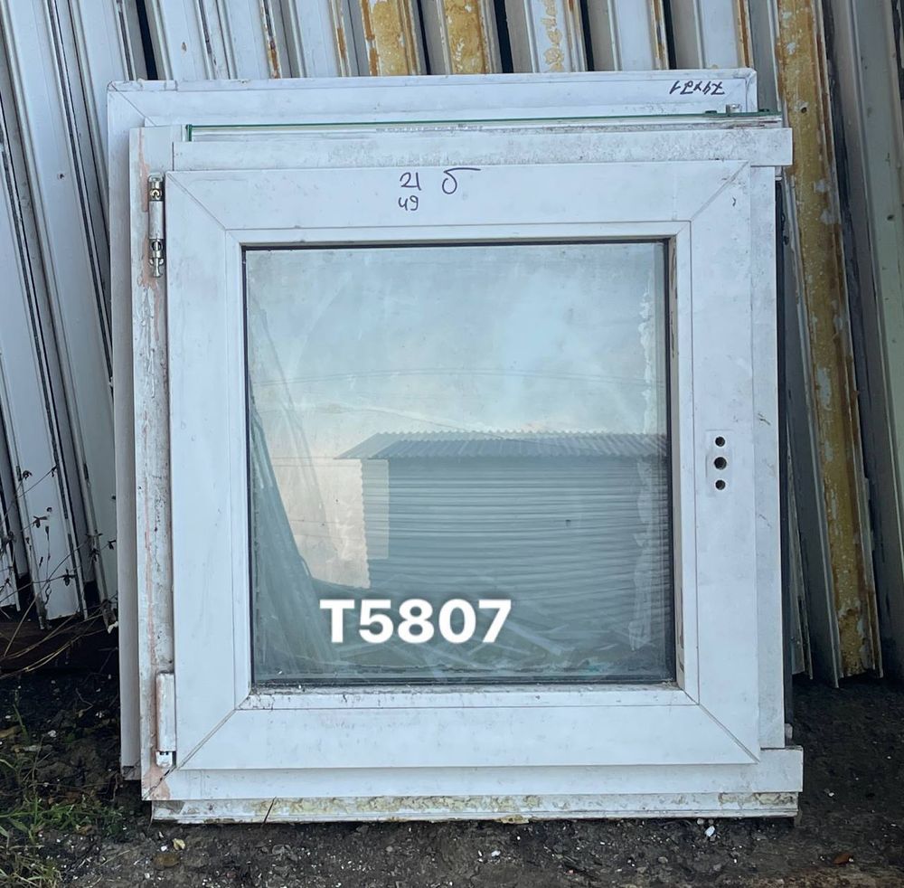Окно Пластиковое Б/У 68(в) х 67(ш)
