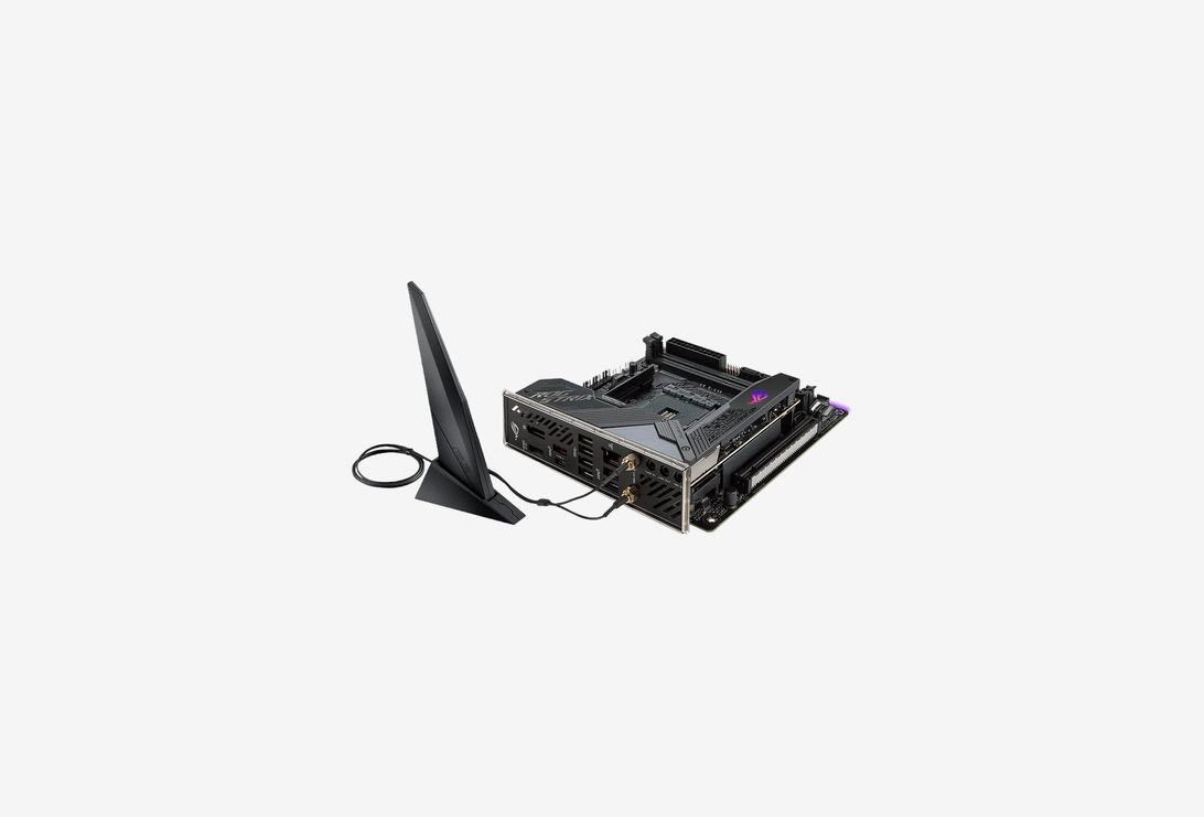 ROG STRIX X570-I GAMING_0326225100657