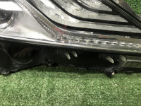 Битая Фара правая Toyota Camry xv70 (20-нв) LED