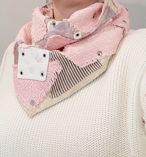 Шейный платок, бактус дизайнерский бежевый с розовым