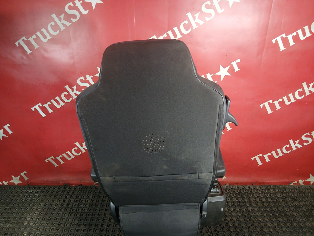 Сиденье водительское пневматическое 2023 г.