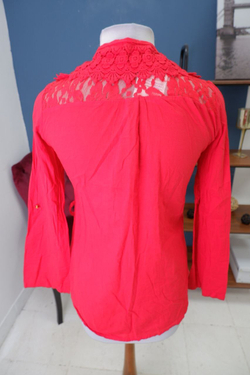 Рубашка красная яркая 44 размер