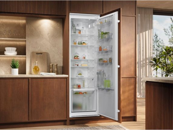 Холодильник Electrolux ERD6DE18S4