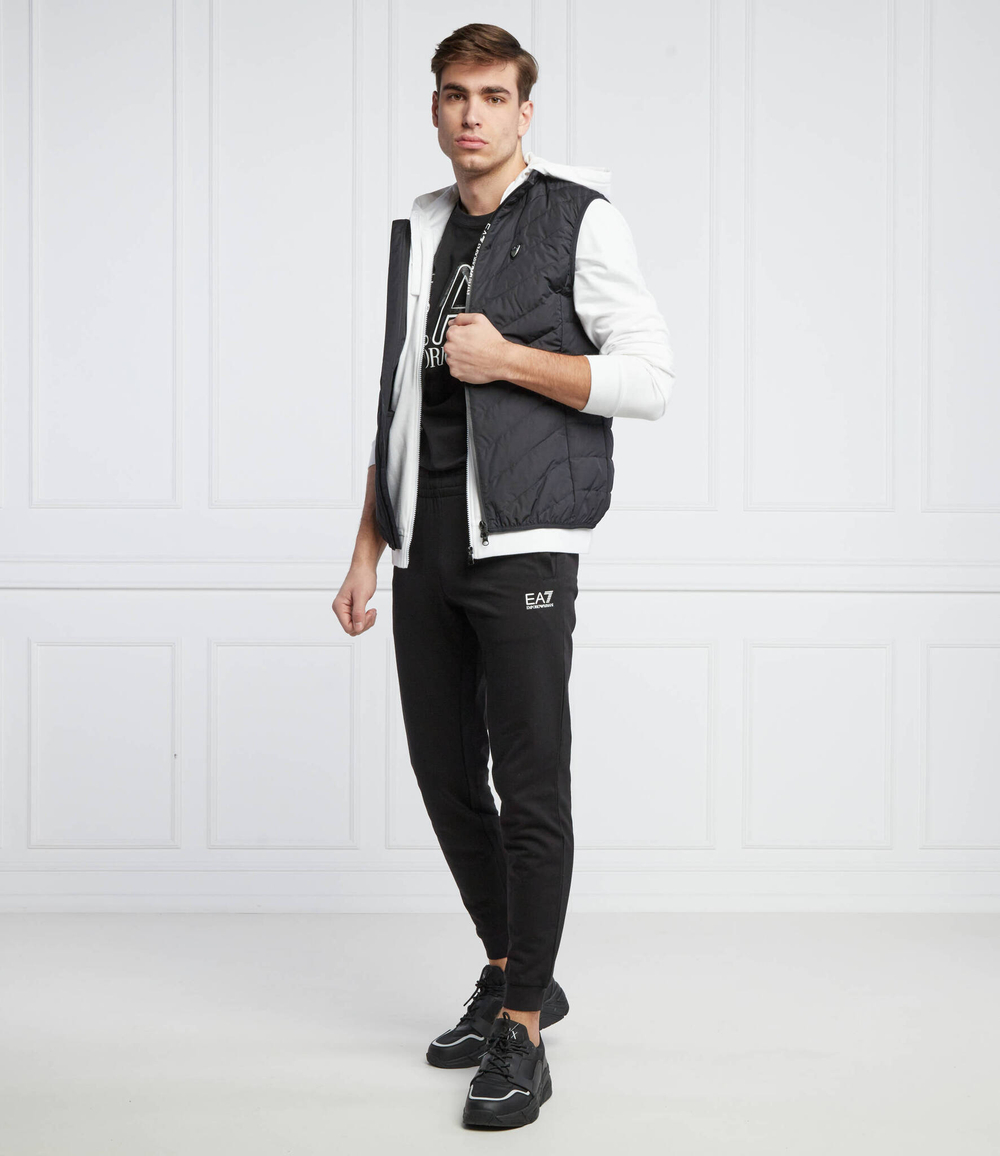 пуховая безрукавка EA7 - черный(8NPQ03 PNE1Z)