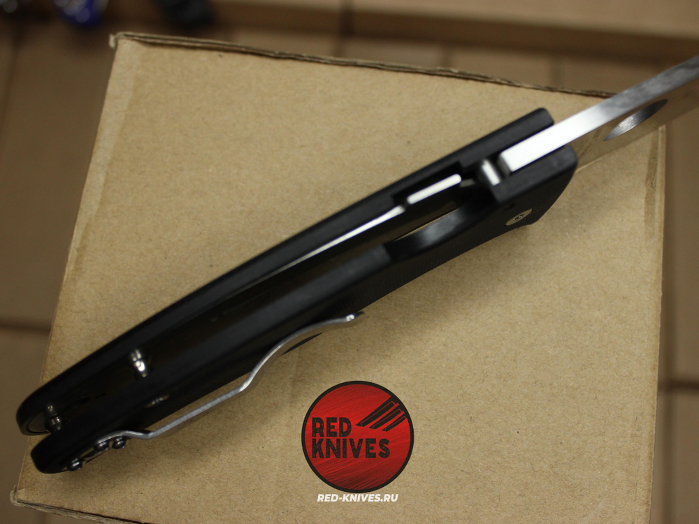 Нож Spyderco Bodacious - черная рукоять, светлый клинок RK/492