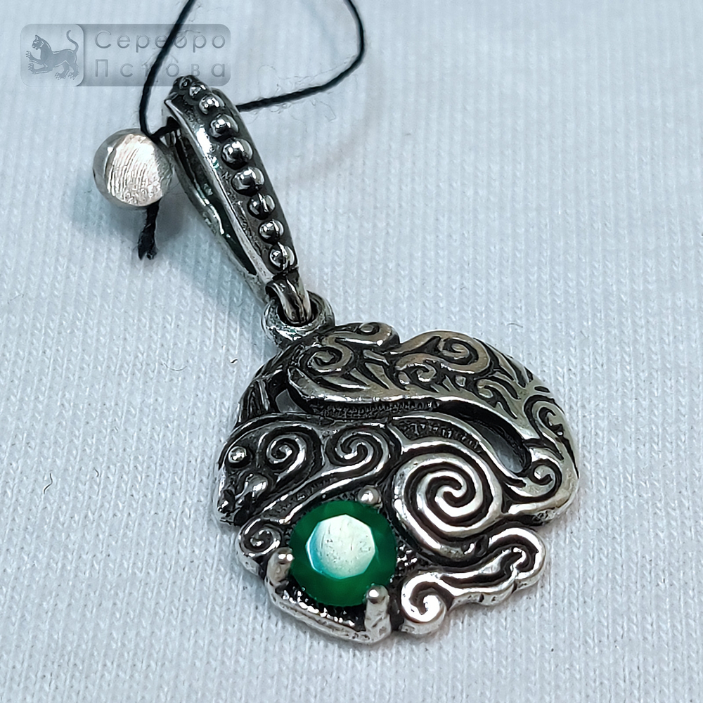 Подвеска "Белка векша" с зеленым агатом/аметистом