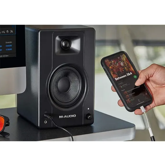 M-Audio BX3