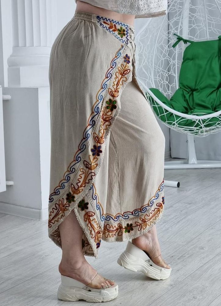 Брюки-юбка цветочный узор с завязками на поясе цвет серый