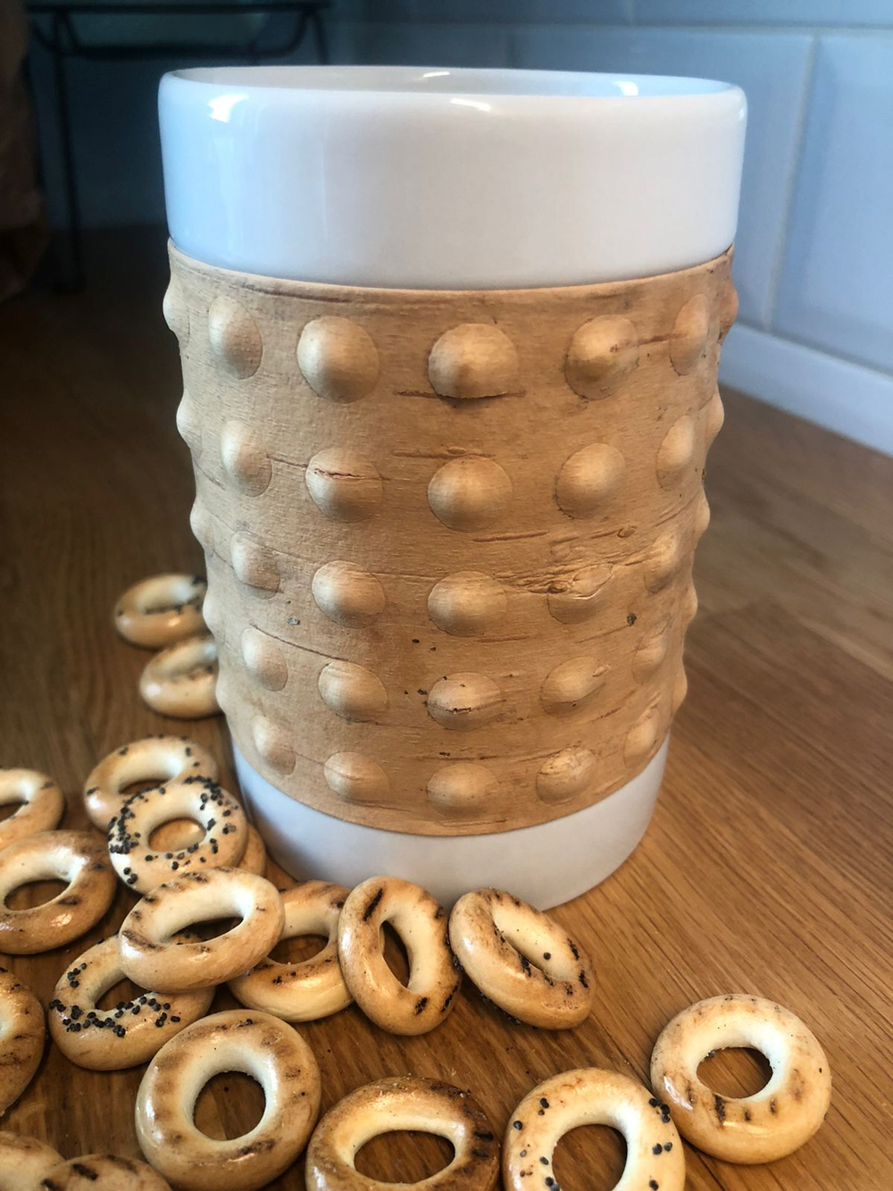 Кружка большая фарфоровая без ручки с берестой. Коллекция Dots (Пупырышки или Точки)