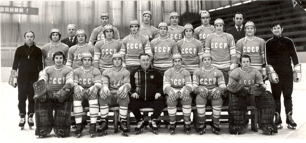 Комплект коллекционных фото со сборной СССР по хоккею. 1970-е.