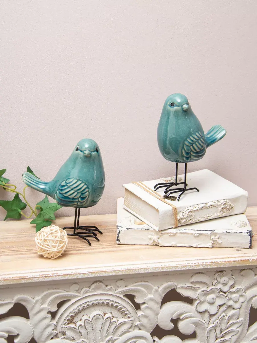 Статуэтки для интерьера на полку