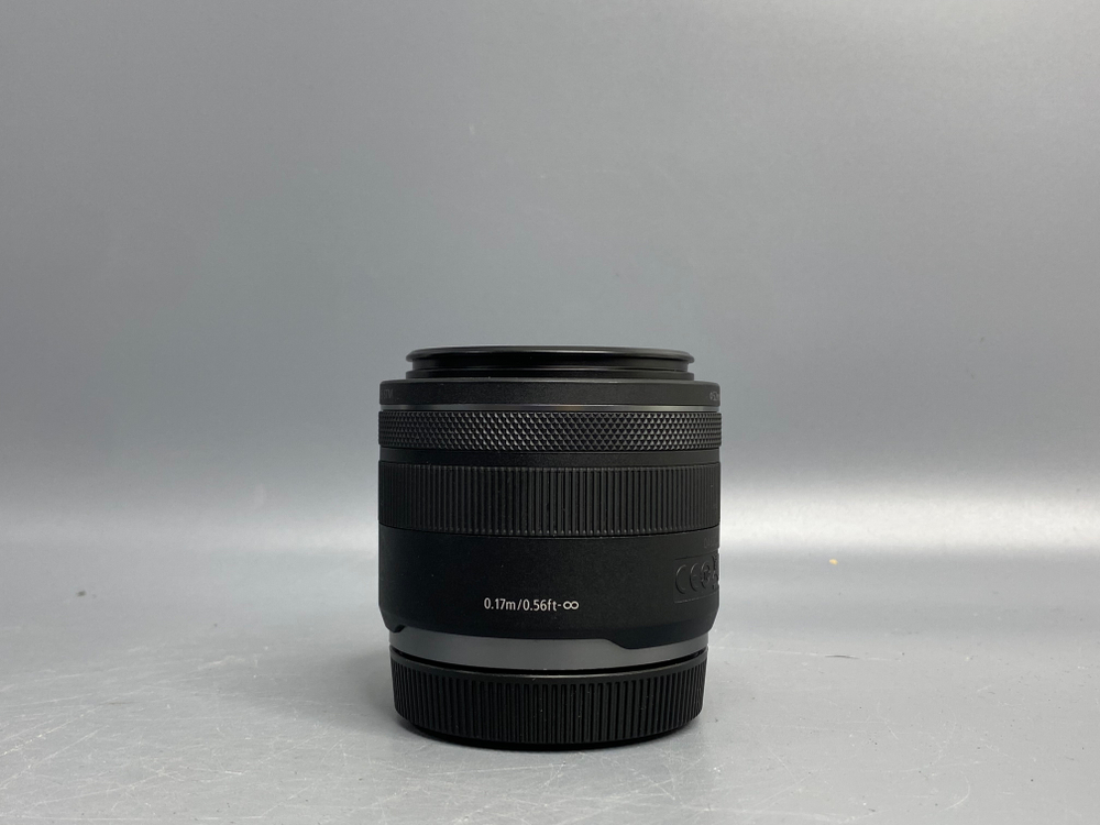 Canon RF 35mm 1.8 Macro IS STM