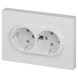 Розетка Intro Accent 6-208-01 , 2X2P+E Schuko со шторками, 16А-250В, IP20, СУ, AL/CU, белый | Intro