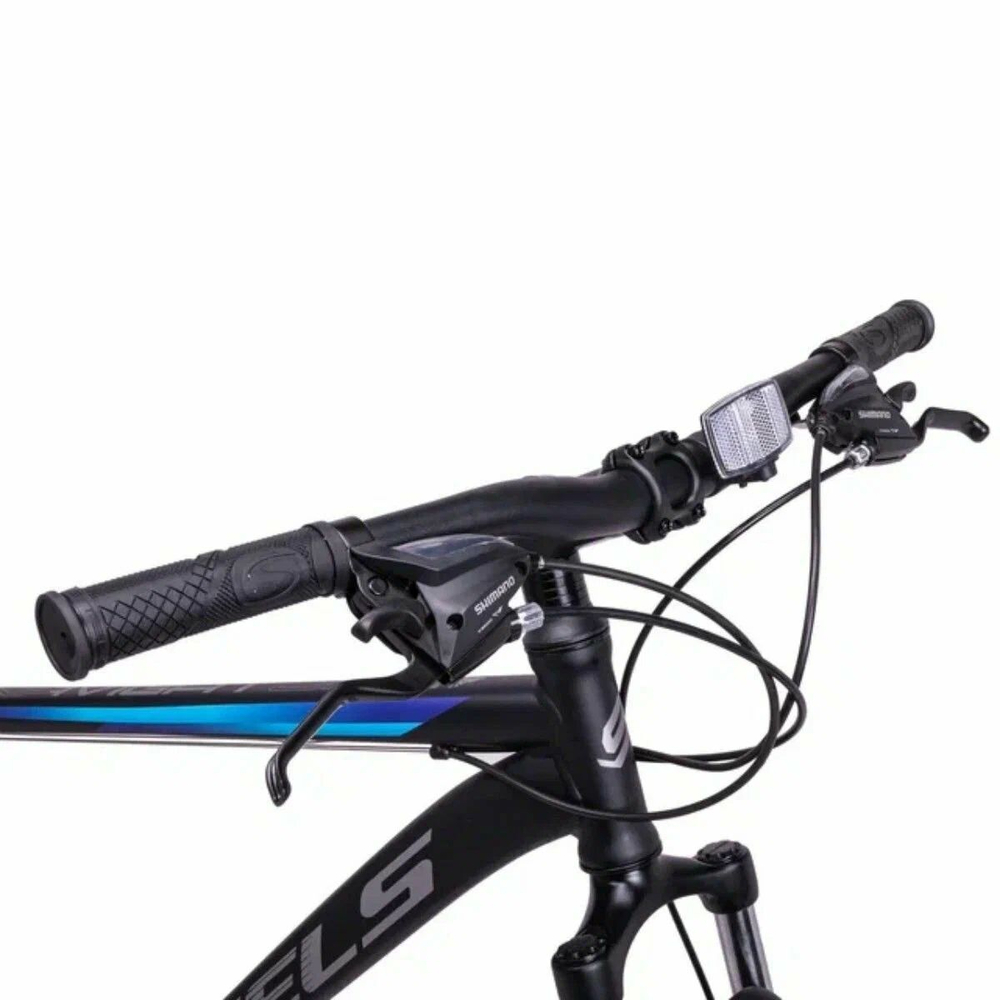Велосипед 27.5" Stels Navigator-700 MD р.19" черный/голубой