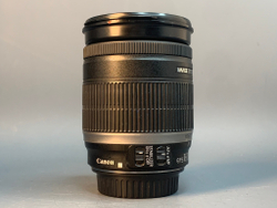 Canon EF-S 18-200mm 3.5-5.6 IS