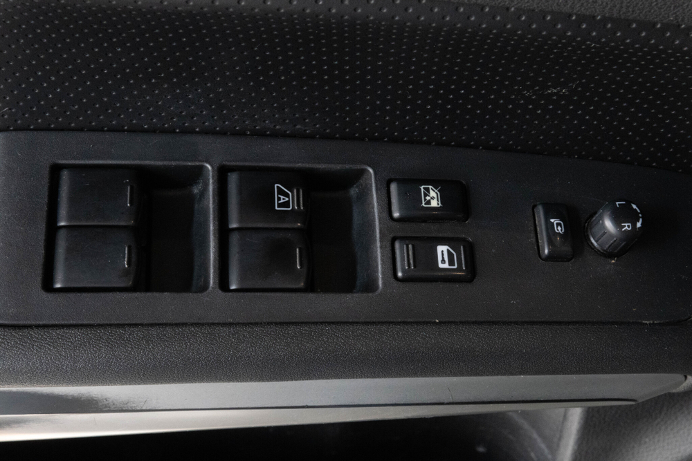 Nissan X-Trail, 2011 год
