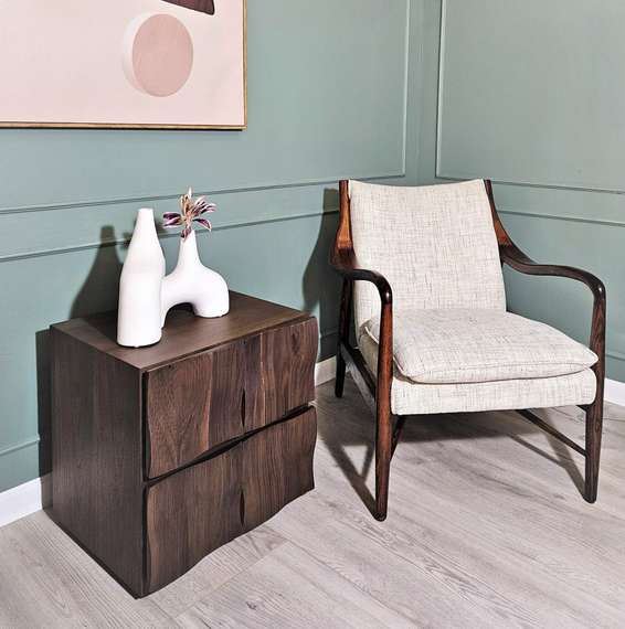 Прикроватная тумбочка Kioto с двумя ящиками, орех