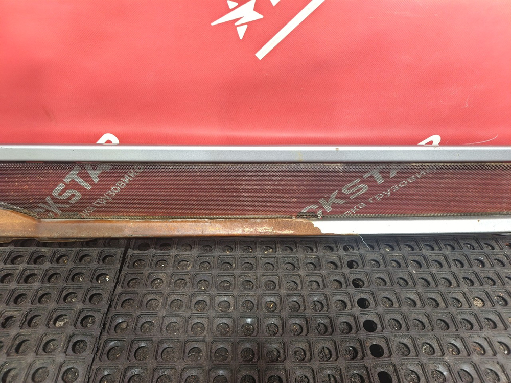 Решетка радиатора нижняя