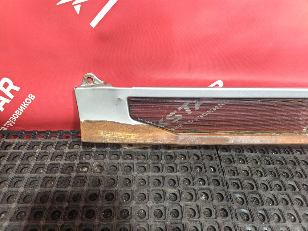 Решетка радиатора нижняя