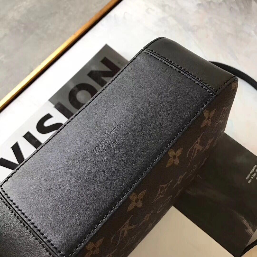 Louis Vuitton Saintonge