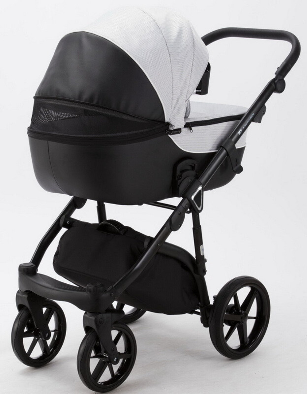 Детская коляска Adamex Bibione 2 в 1 BI-TSB11 (СВ.СЕР.ЖАКАРД+ЧЕРН.КОЖА)