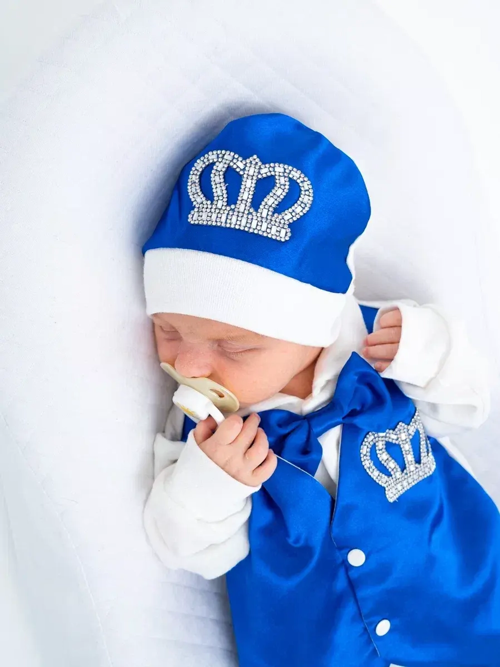 Комбинезон для новорожденного на выписку