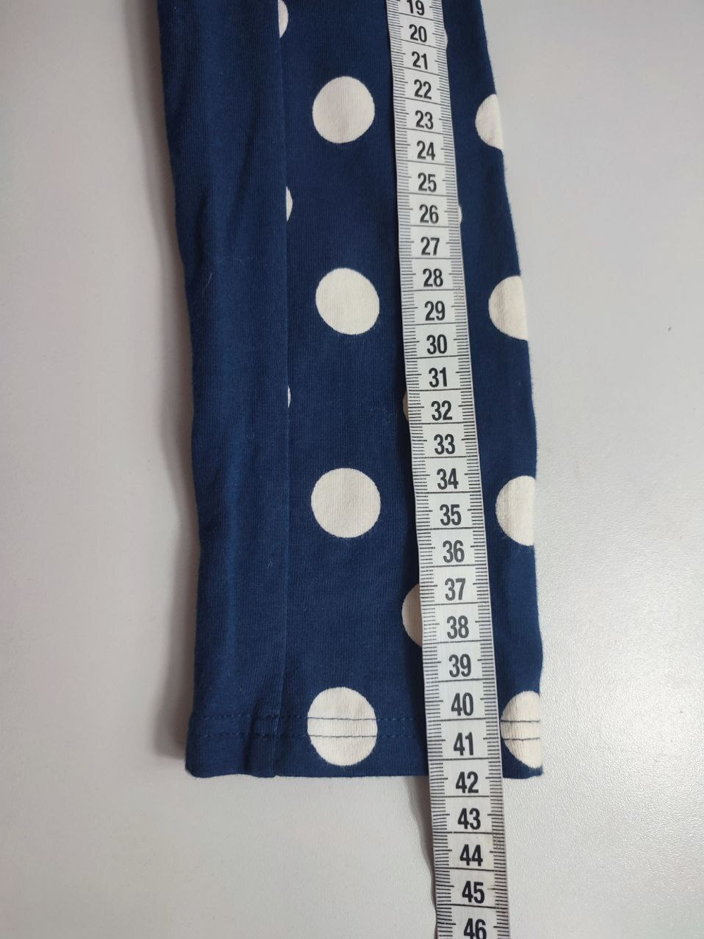 Платье H&M с хлопком лаконичное 42 размер