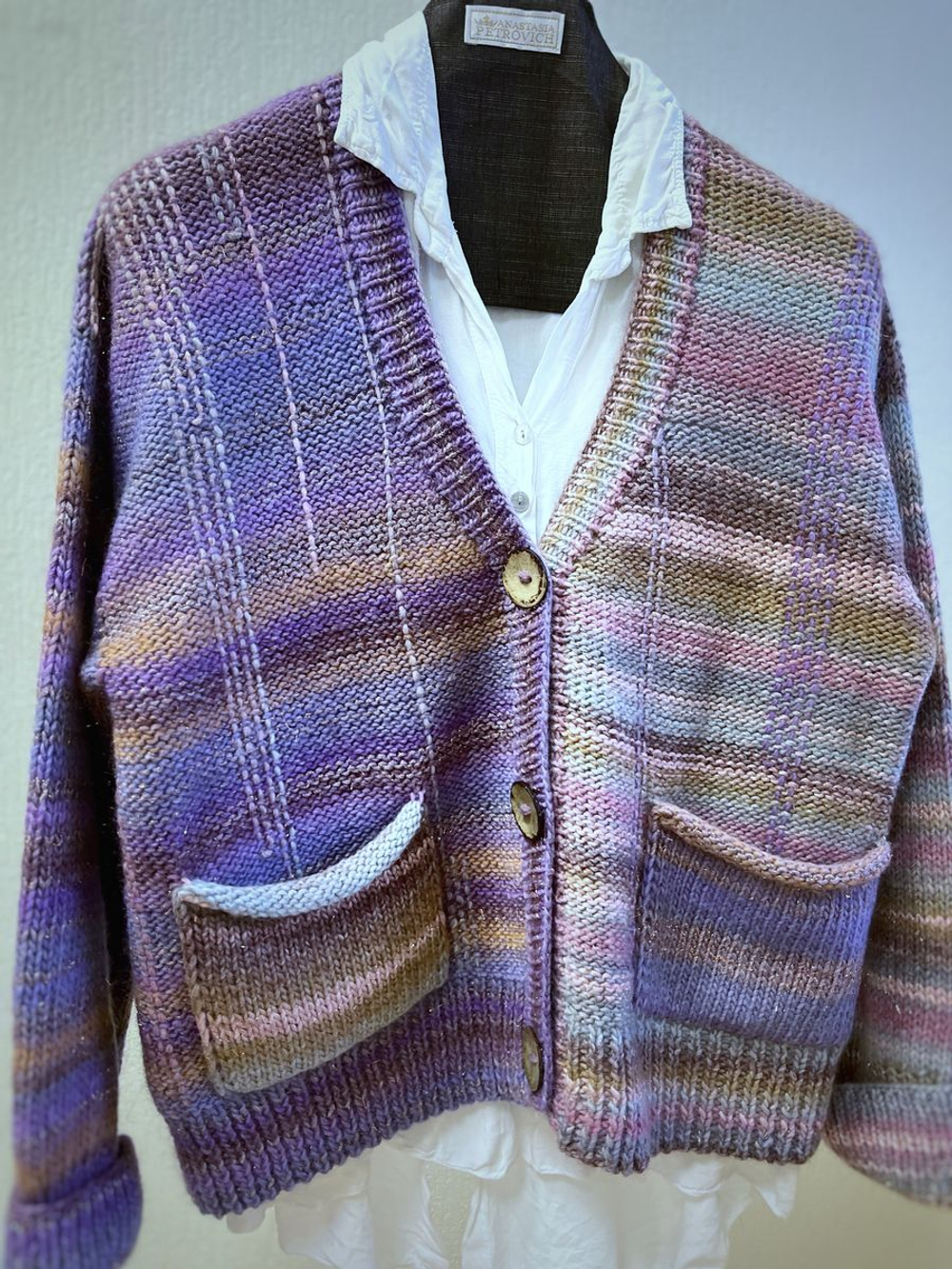 Вязаный кардиган оверсайз с V вырезом Spark на пуговицах