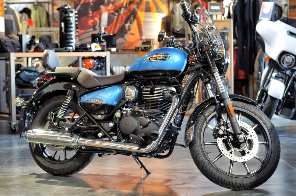 Royal Enfield Meteor 350 Supernova Blue