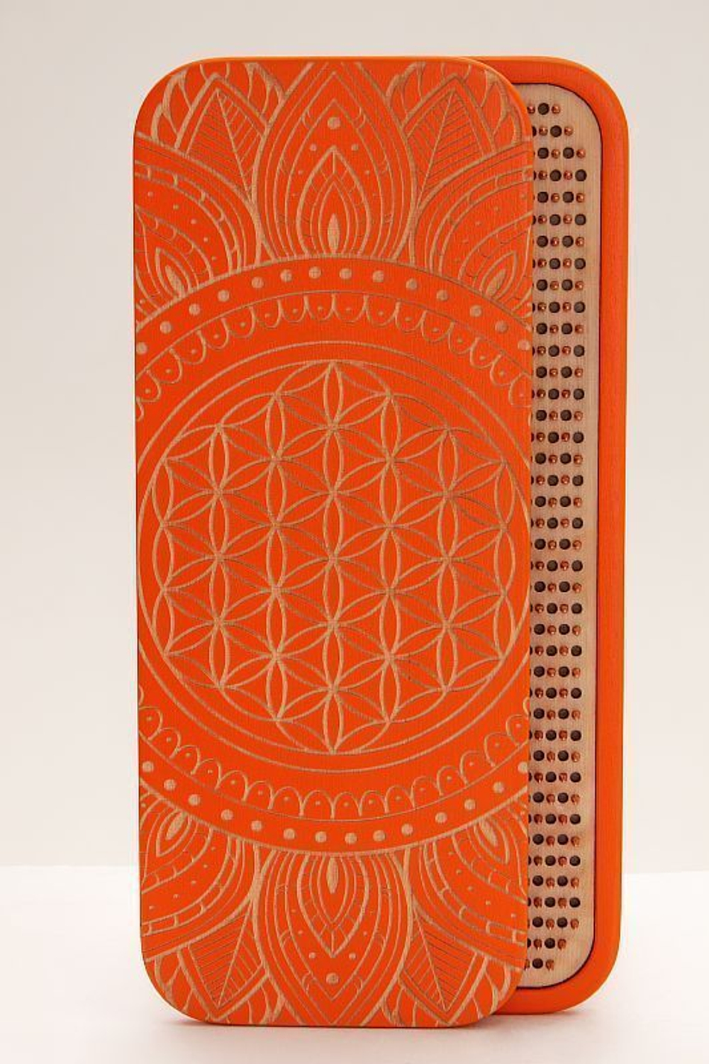 Доска садху Ом на мандале медные гвозди