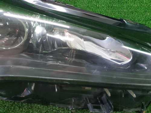 Битая Фара правая Lexus NX 1 (2014-2017) LED