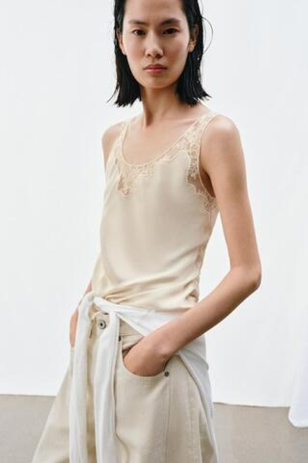 ZARA АТЛАСНЫЙ ТОП С КРУЖЕВОМ — ZW COLLECTION, ЭКРЮ