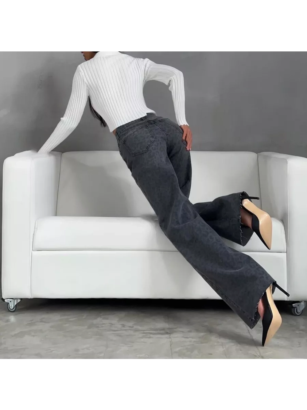 Джинсы леопардовые