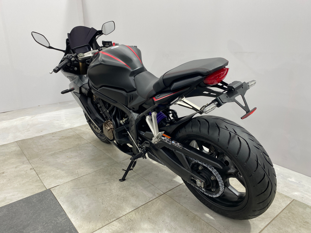 Honda CBR650R 050175