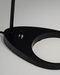 Настольная лампа офисная Moderli Turin V11333-1T