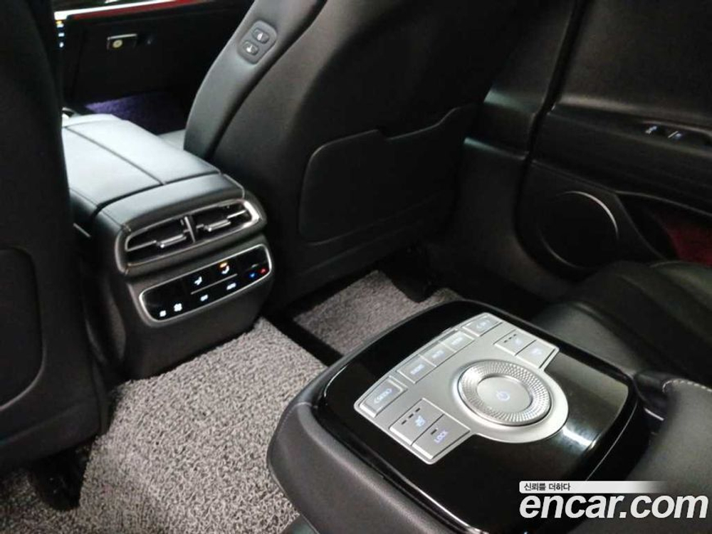 Genesis G80 (RG3) Бензин 2.5 Turbo 2WD (10.2021)