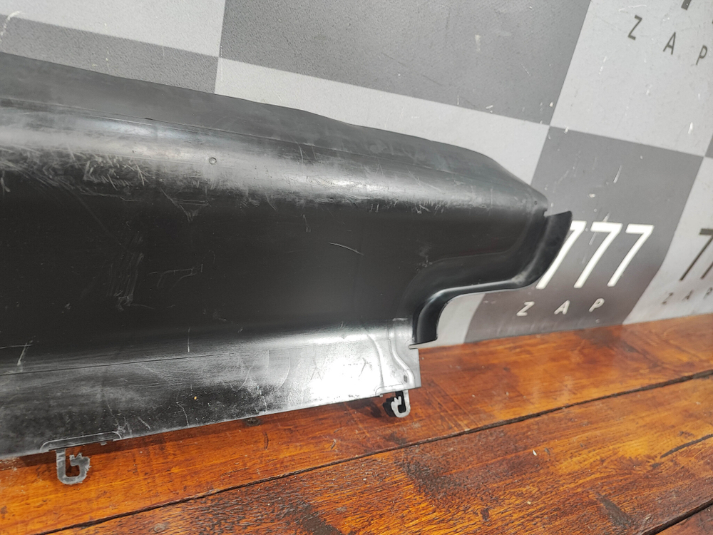 Дефлектор радиатора нижний Skoda Karoq 17-нв Б/У Оригинал 57A121295