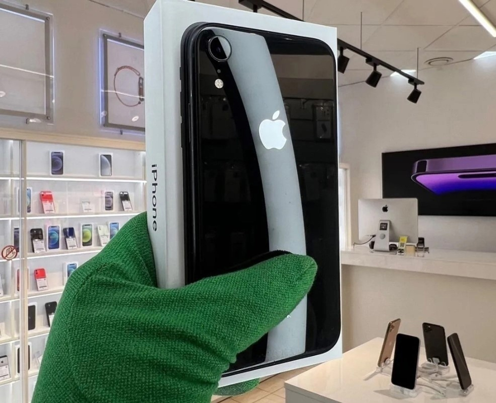 iPhone XR, 64 ГБ б/у