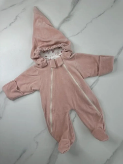 Комбинезон велюровый для новорожденного