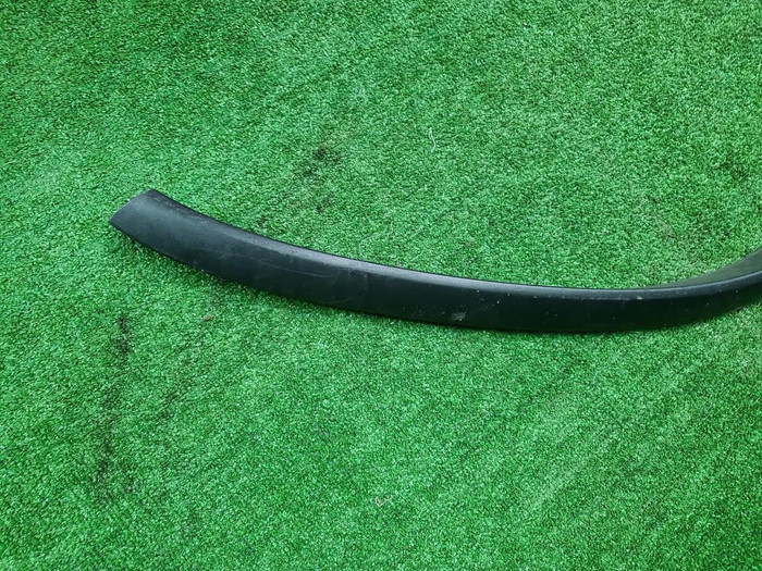 Расширитель передний правый VW Tiguan 11-18 R-line