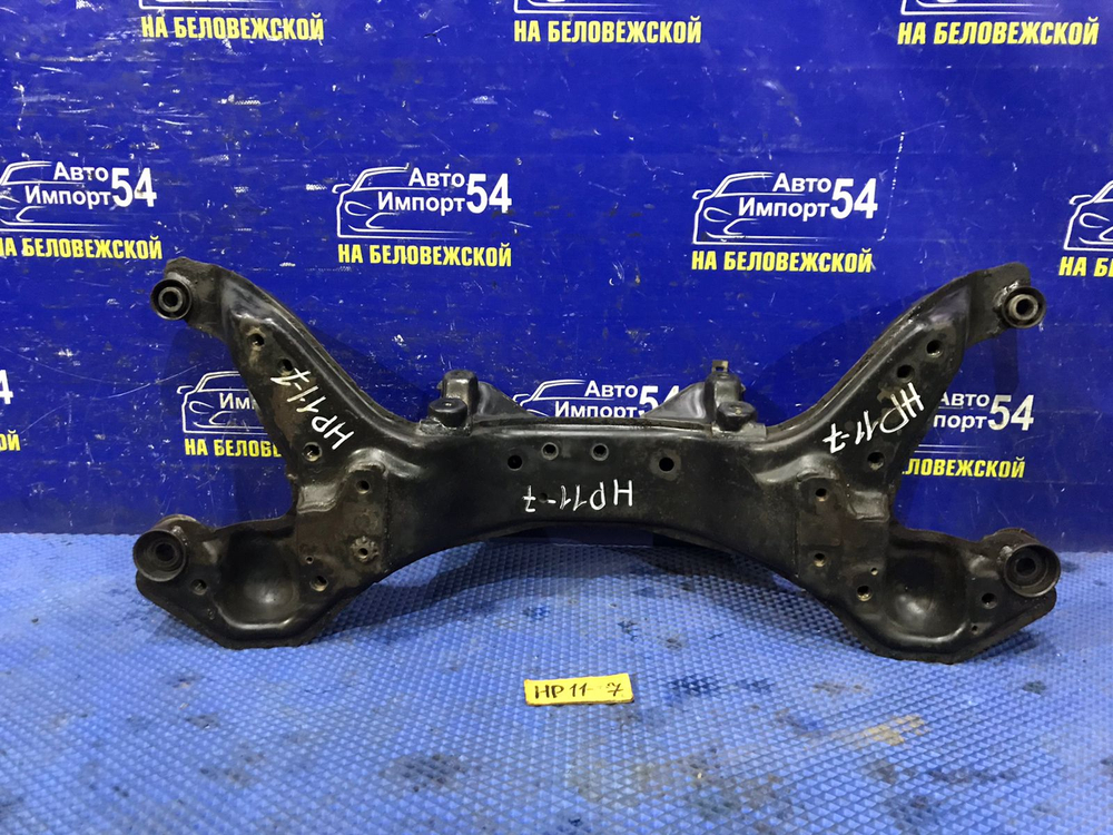 Балка передняя поперечная NISSAN PRIMERA 1998