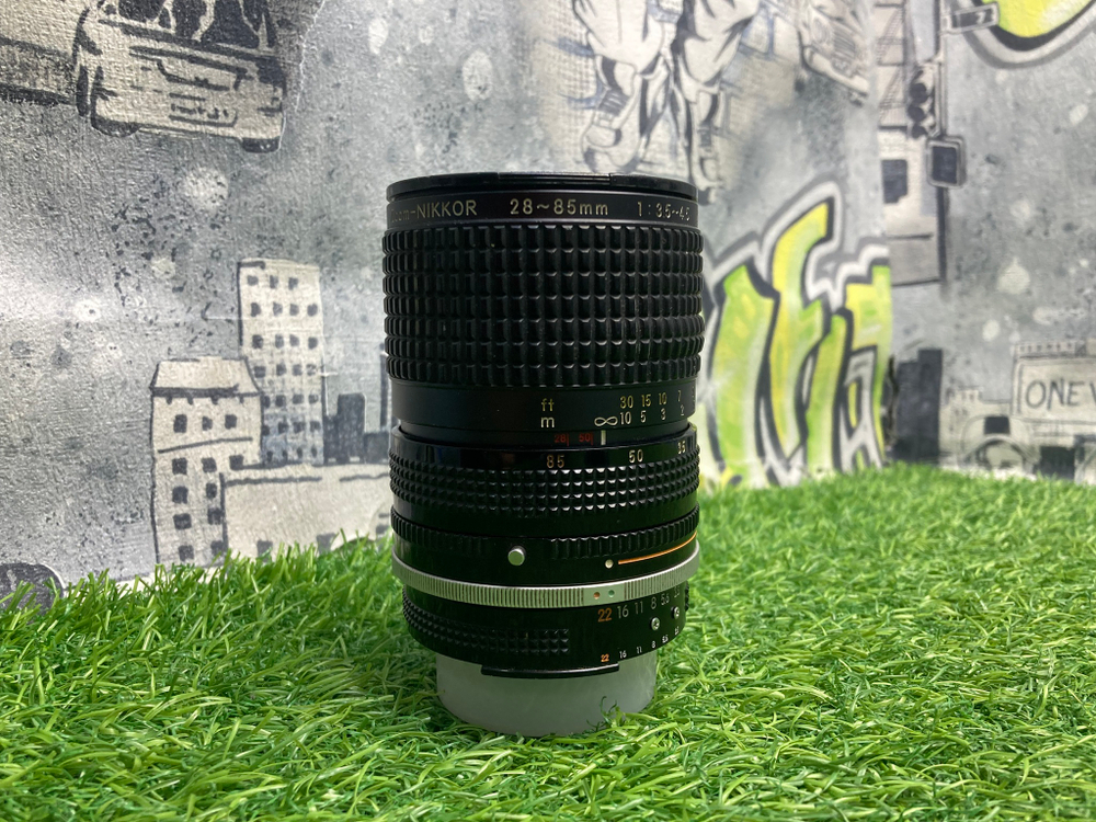 Nikon Nikkor 28-85mm 3.5-4.5
