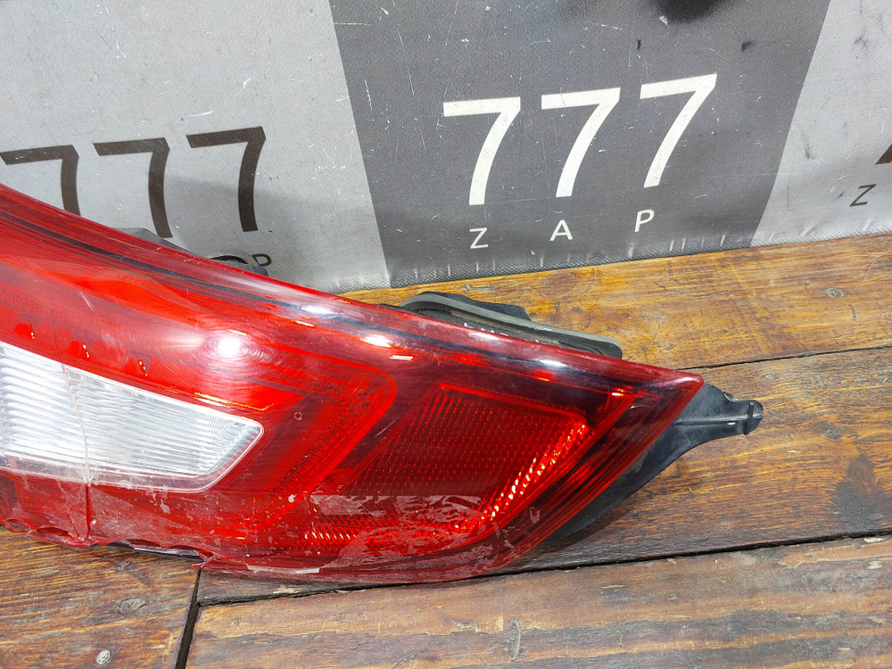 Фонарь задний левый с дефектом Nissan Qashqai 2 (J11) 13-17 Б/У Оригинал 265554EA5E