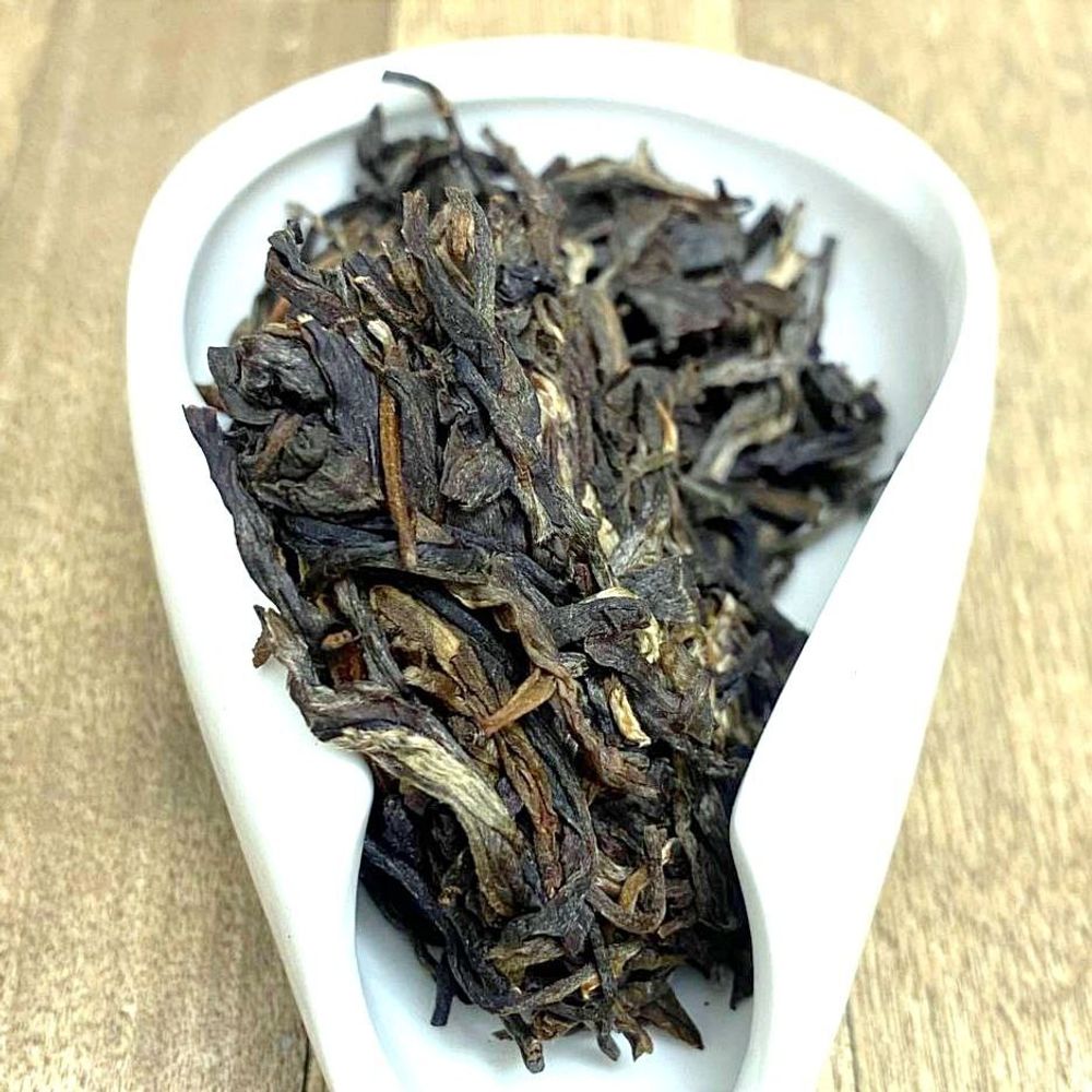 Шэн Пуэр с горы БаДаШань, в разлом