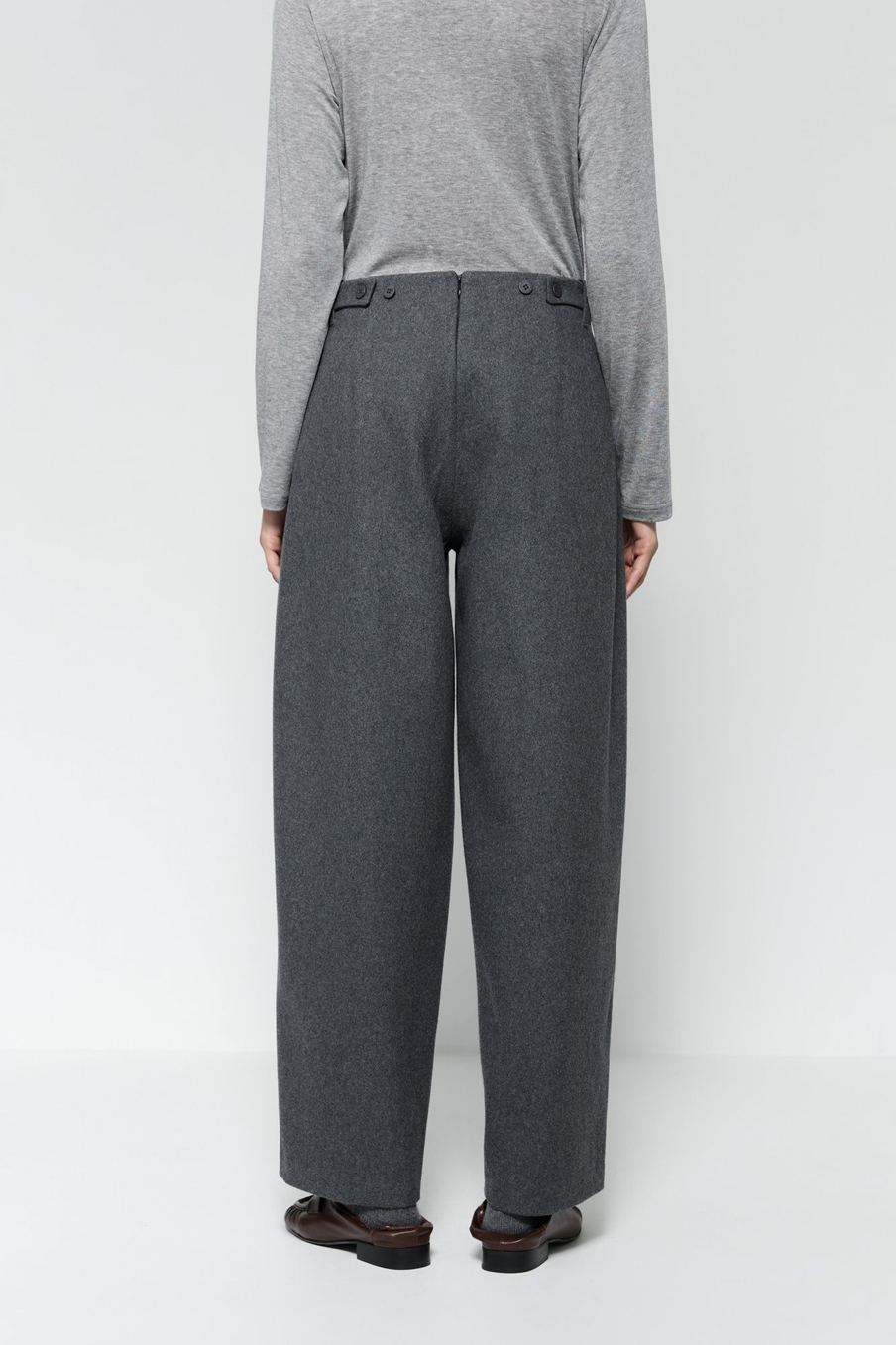 Брюки из плотной шерсти