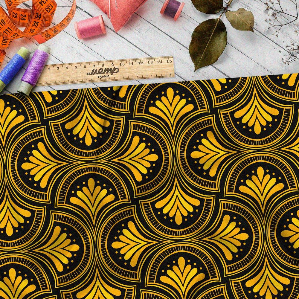Ткань шелк Армани жёлтый греческий узор на чёрном фоне